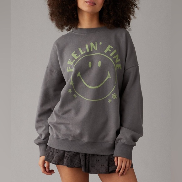 American Eagle Outfitters Tops - AE Oversized Smiley Graphic Sweatshirt-  Brand New With Tags